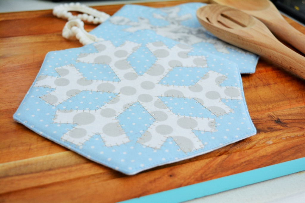 Snowflake Pot Holders Finished